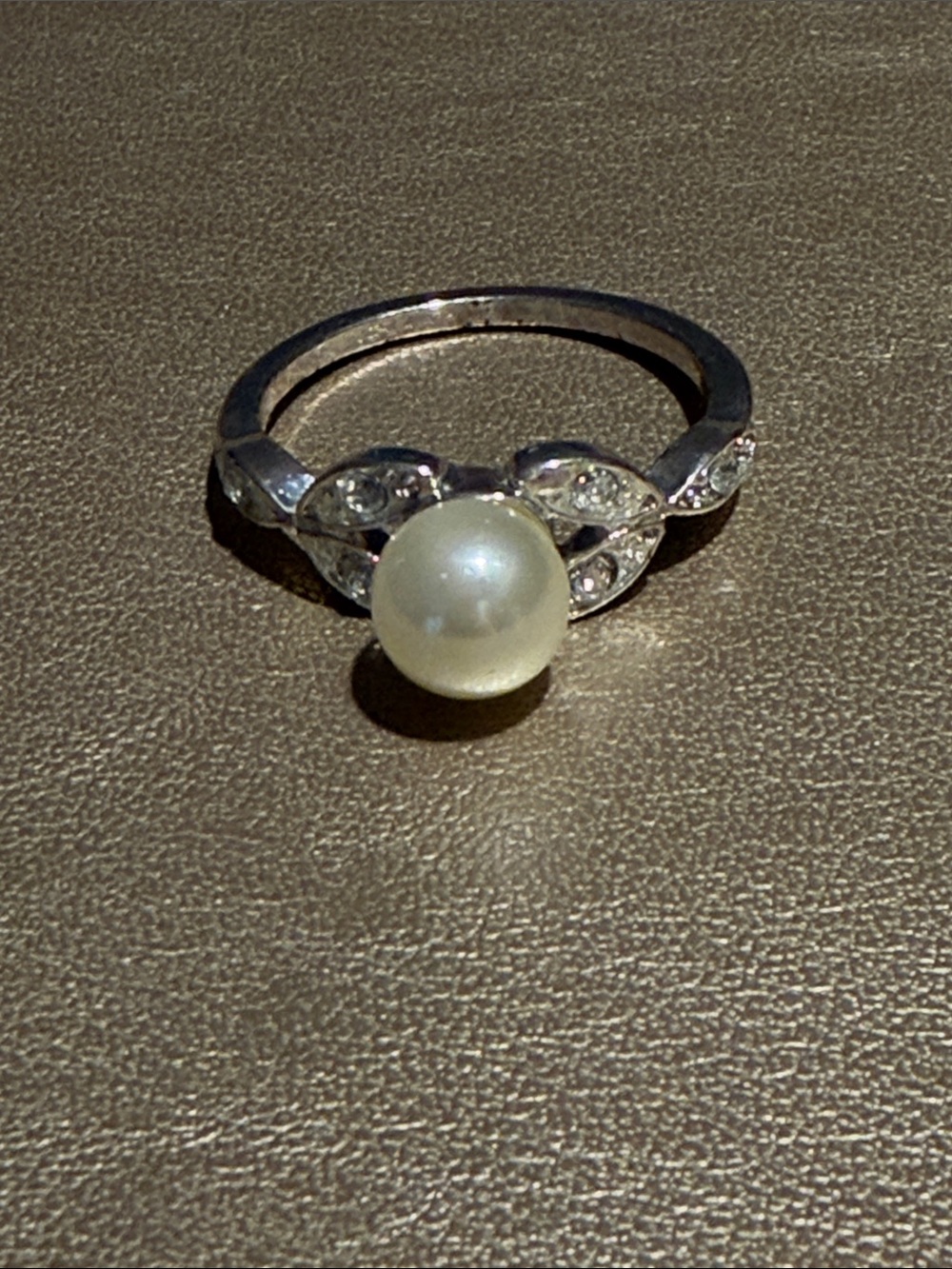 Pearl and Crystal Accent Silver Ring - White Pearl